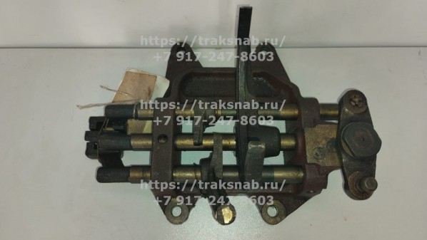 Корпус вилок в сб. МТЗ-1523 — 2