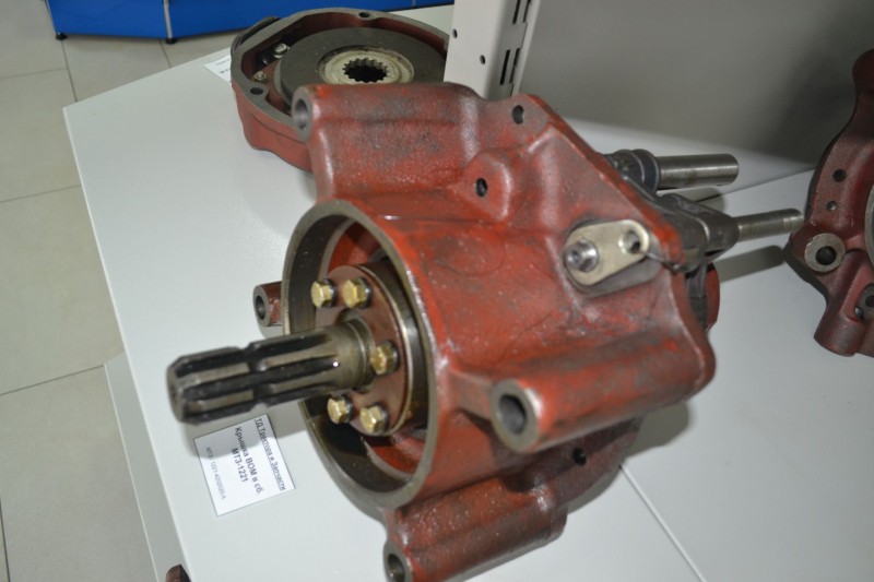 Крышка ВОМ в сб. МТЗ-1221 — 1