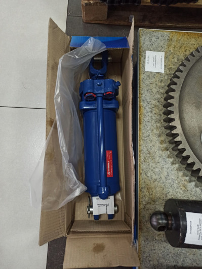 Гидроцилиндр С 100/40х200-3.44